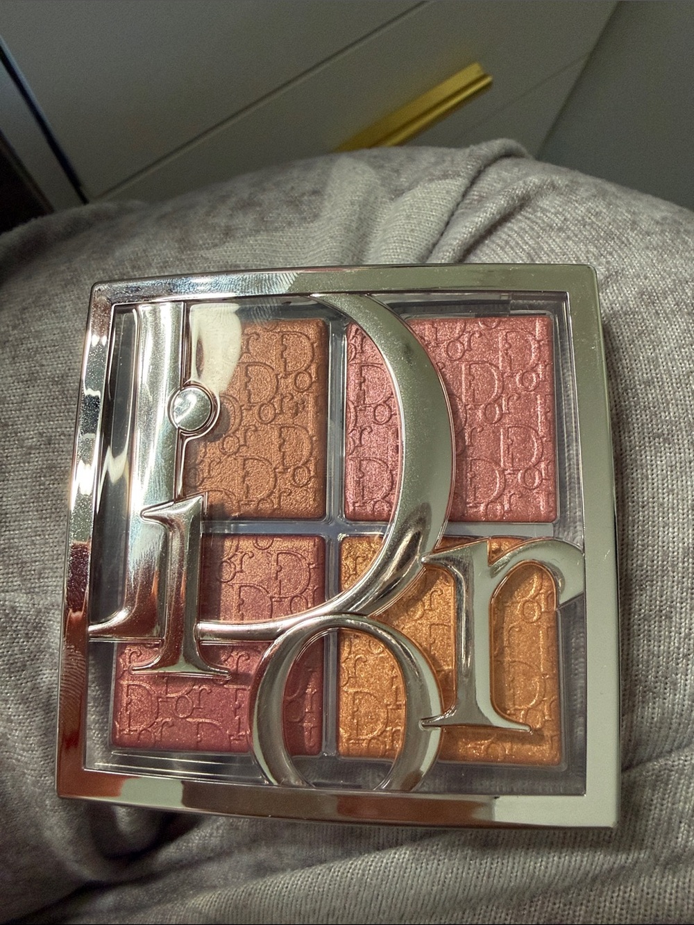 Dior highlighter Palette — Copper, Rose, Gold, Bronze sunlight amber glow